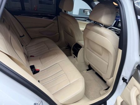 2017 BMW 5-Series - photo 29