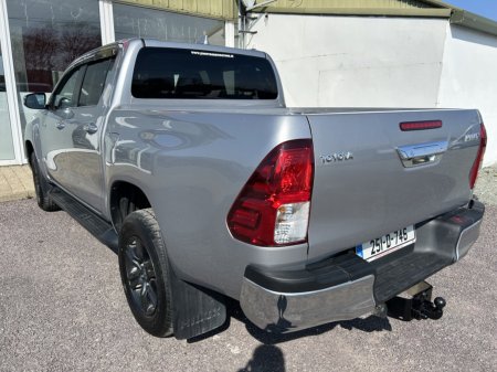 2025 Toyota Hilux - photo 4