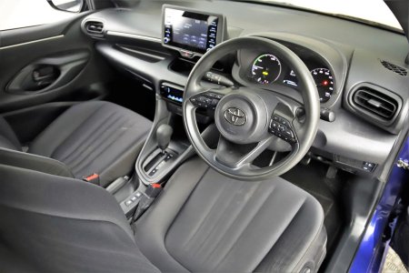 2022 Toyota Yaris - photo 13