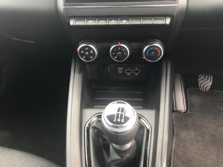 2022 Renault Clio - photo 18
