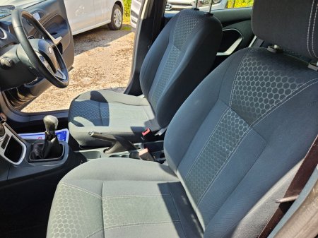 2012 Ford Fiesta - photo 25