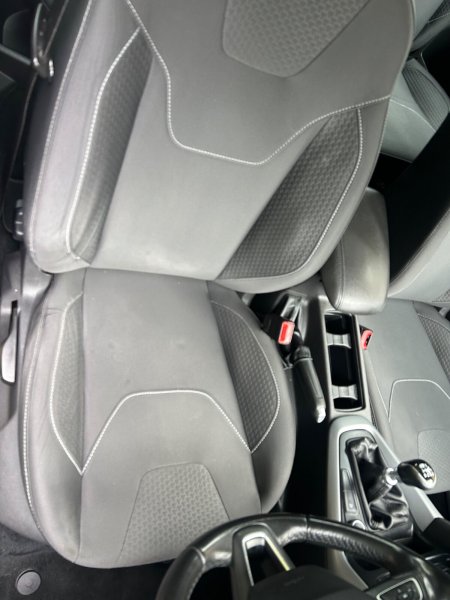 2016 Ford Focus - photo 13