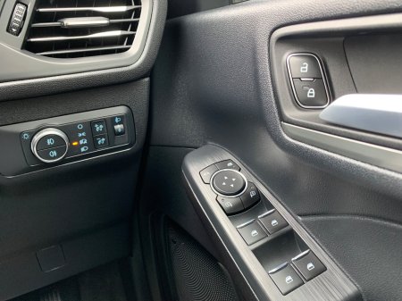 2022 Ford Kuga - photo 27