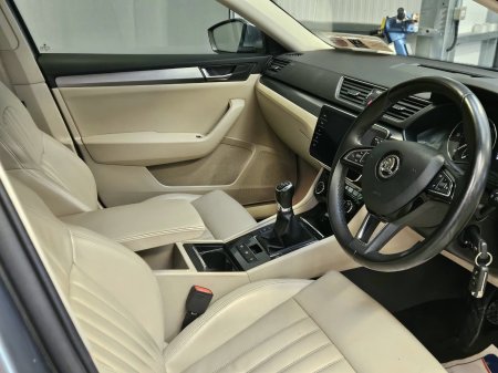 2018 Skoda Superb - photo 18