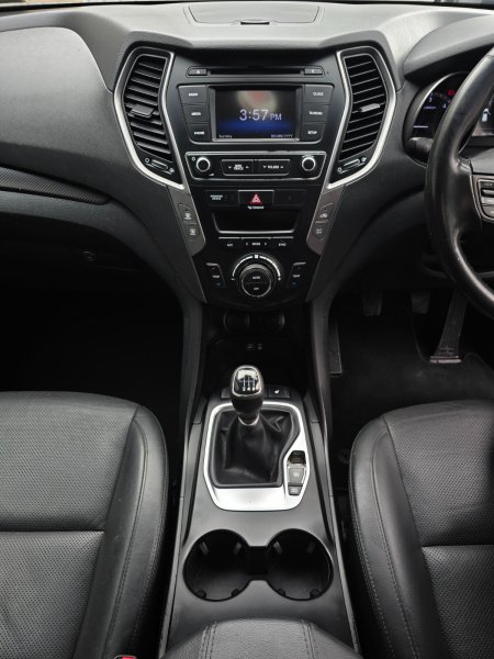 2016 Hyundai Santa Fe - photo 13
