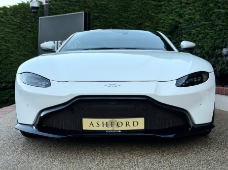 2020 Aston Martin Vantage - photo 2