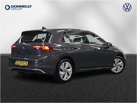 2025 Volkswagen Golf - photo 14