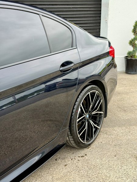 2020 BMW 5-Series - photo 3