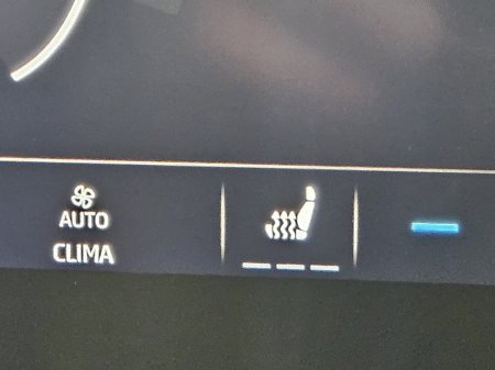 2022 Skoda Octavia - photo 18
