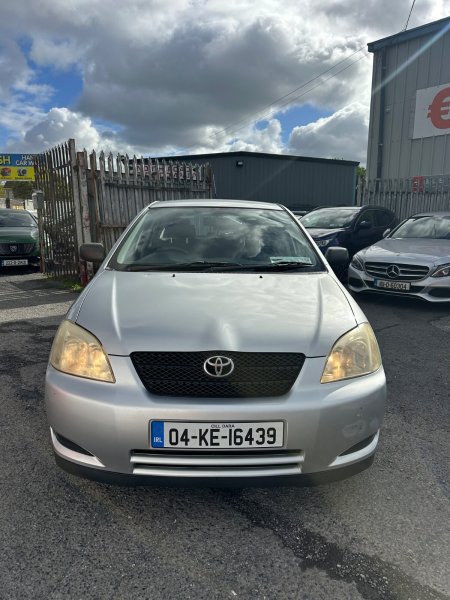 2004 Toyota Corolla - photo 30