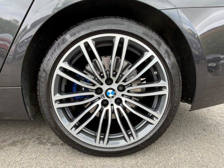 2020 BMW 5-Series - photo 10