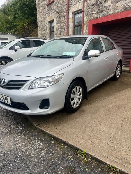 2011 Toyota Corolla - photo 3