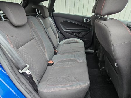 2017 Ford Fiesta - photo 22