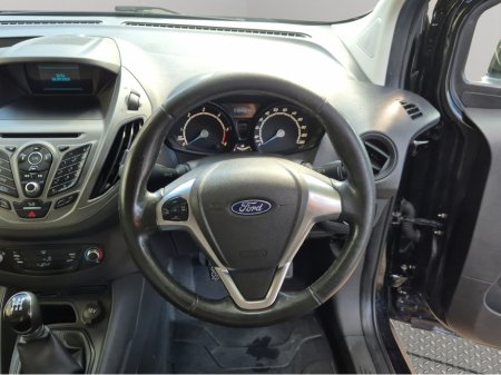 2017 Ford Transit Courier - photo 9