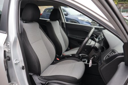 2016 Hyundai i20 - photo 11