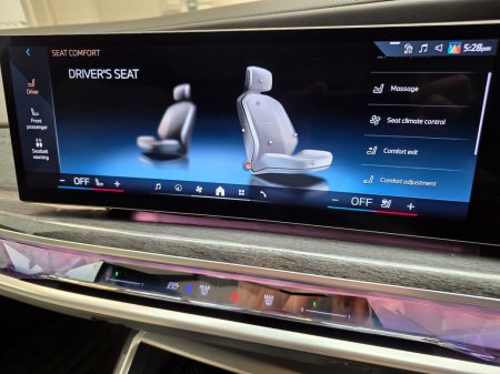 2023 BMW 7-Series - photo 17
