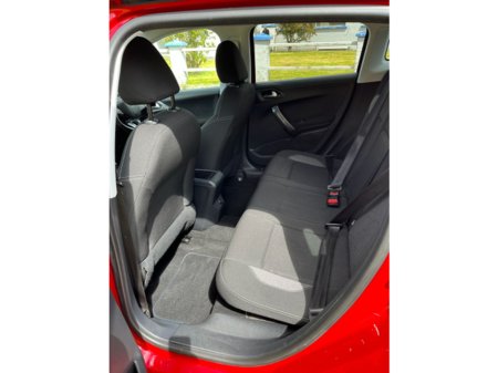 2017 Peugeot 2008 - photo 11