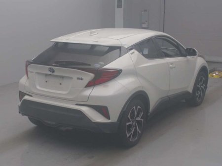 2021 Toyota C-HR - photo 2