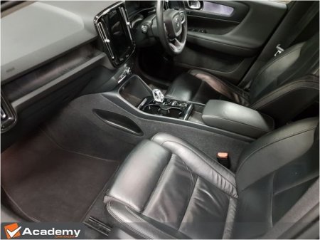 2023 Volvo XC40 - photo 9