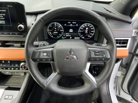 2022 Mitsubishi Outlander - photo 4