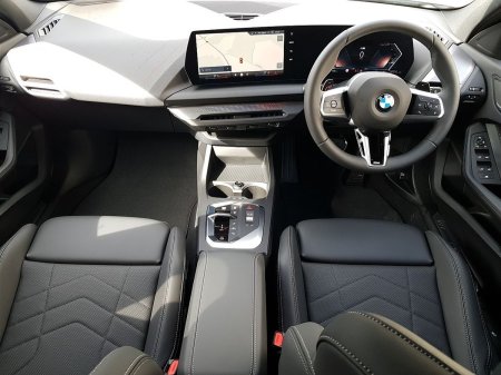 2026 BMW 1-Series - photo 4