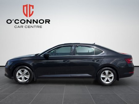 2018 Skoda Superb - photo 2