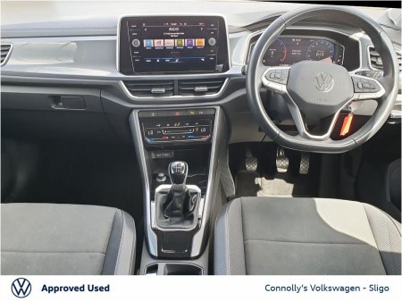 2023 Volkswagen T-Roc - photo 2
