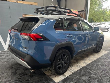 2023 Toyota RAV4 - photo 3