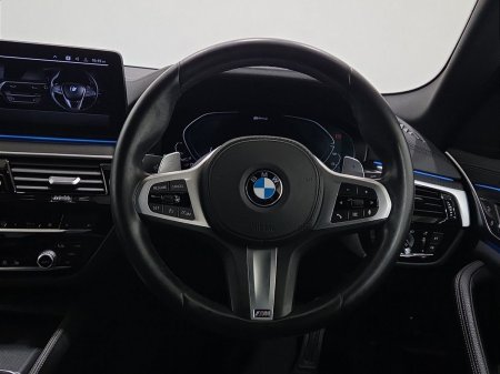 2021 BMW 5-Series - photo 5
