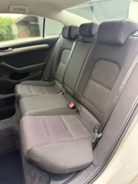 2015 Volkswagen Passat - photo 24