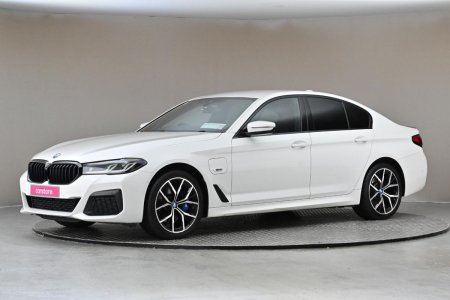 2023 BMW 5-Series - photo 4