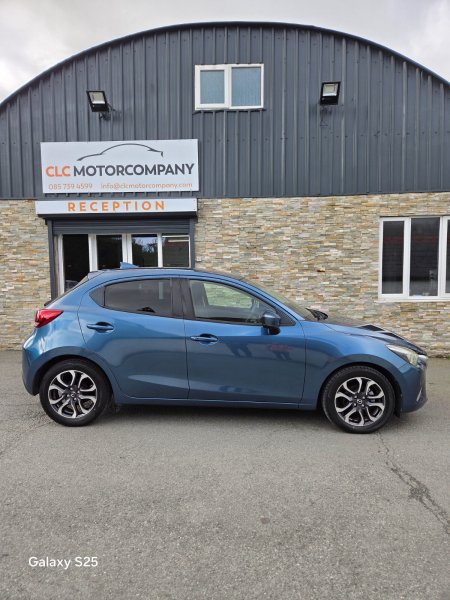 2018 Mazda Demio - photo 2