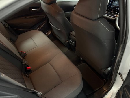 2019 Toyota Corolla - photo 16