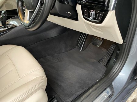 2020 BMW 5-Series - photo 18