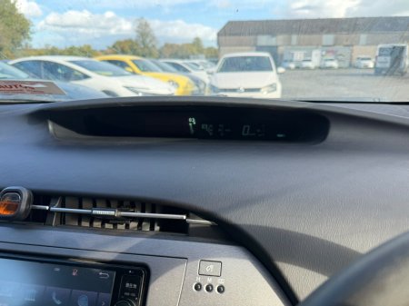 2015 Toyota Prius - photo 11