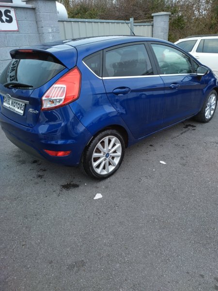 2016 Ford Fiesta - photo 3