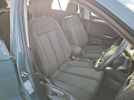 2024 Volkswagen T-Roc - photo 10