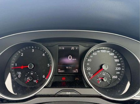 2019 Volkswagen Passat - photo 7