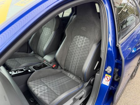2025 Volkswagen Golf - photo 23