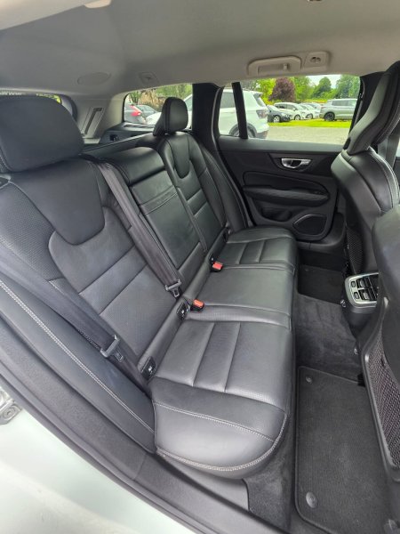 2020 Volvo V60 - photo 15