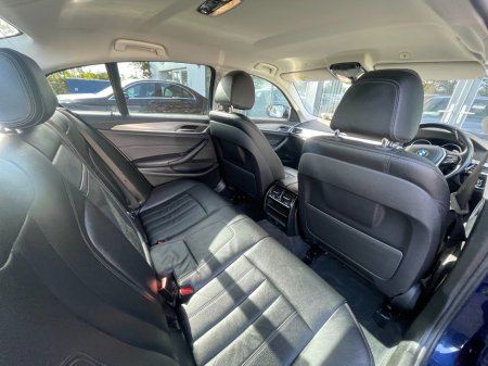 2017 BMW 5-Series - photo 8