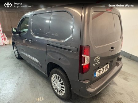 2024 Toyota Proace City - photo 3