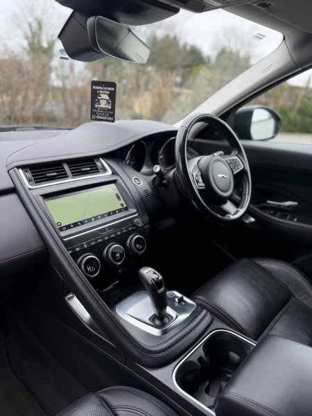 2019 Jaguar E-Pace - photo 26
