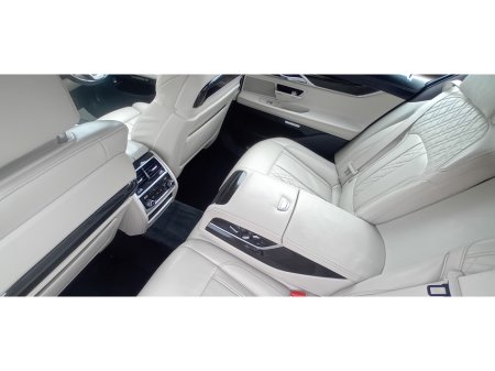 2017 BMW 7-Series - photo 21