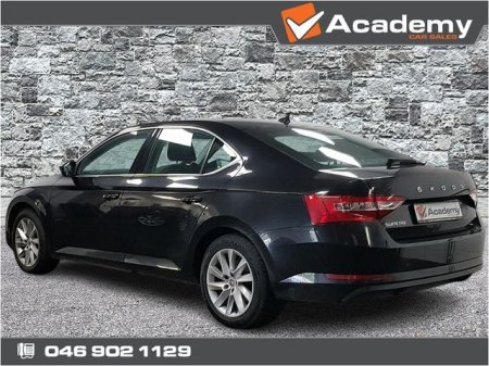 2023 Skoda Superb - photo 3