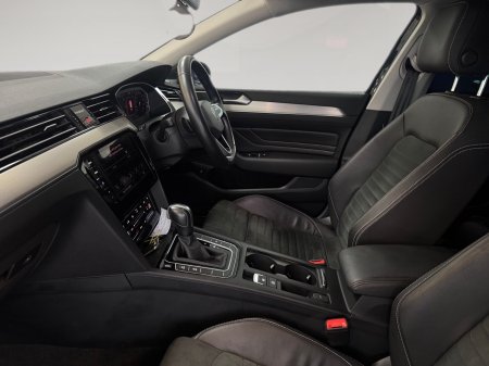 2022 Volkswagen Passat - photo 16
