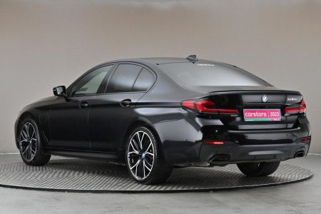 2023 BMW 5-Series - photo 7