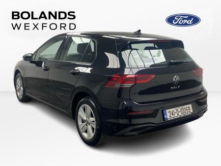 2024 Volkswagen Golf - photo 3