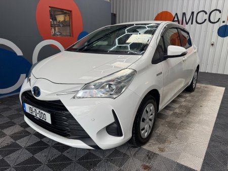 2019 Toyota Vitz - photo 6