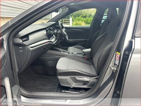2024 Skoda Octavia - photo 8